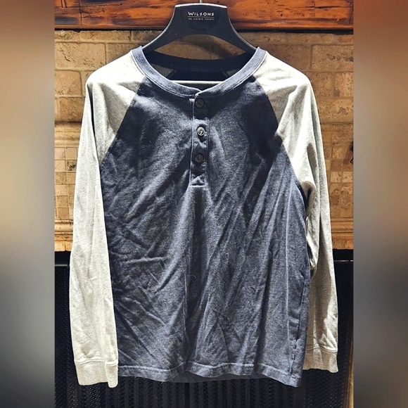 St. John's Bay Other - 🛍 4/$20 🛍 St Johns Bay Long Sleeve Shirt-Size M